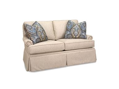 Huntington House Living Room Loveseat 2031-40 is perfect for those cuddly evenings with your loved one.