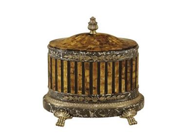 Accessorize limited space with this lovely Maitland-Smith Accessories Box Of Young Penshelll 1100-437.