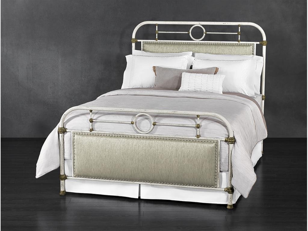 Wesley Allen Bedroom Rochester Complete Bed CB1245 is a comfy enough for your new guest room. 