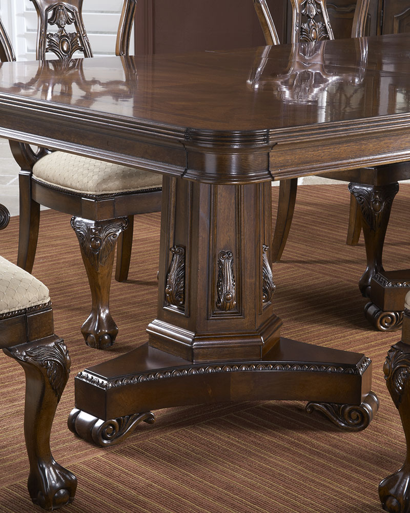 FFDM's Antebellum Collection offers luxurious and sophisticated pieces such as this dining set.
