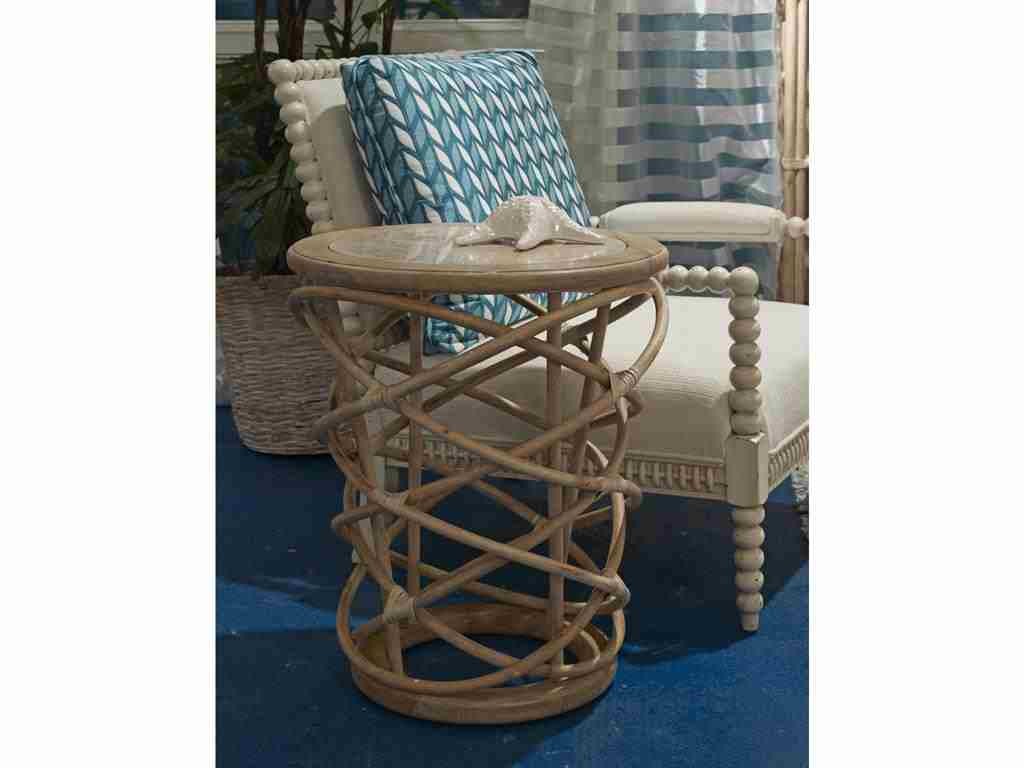 Fine Furniture Design Living Room Sandal End Table 1220-970 offers numberless nights of adventurous reading.