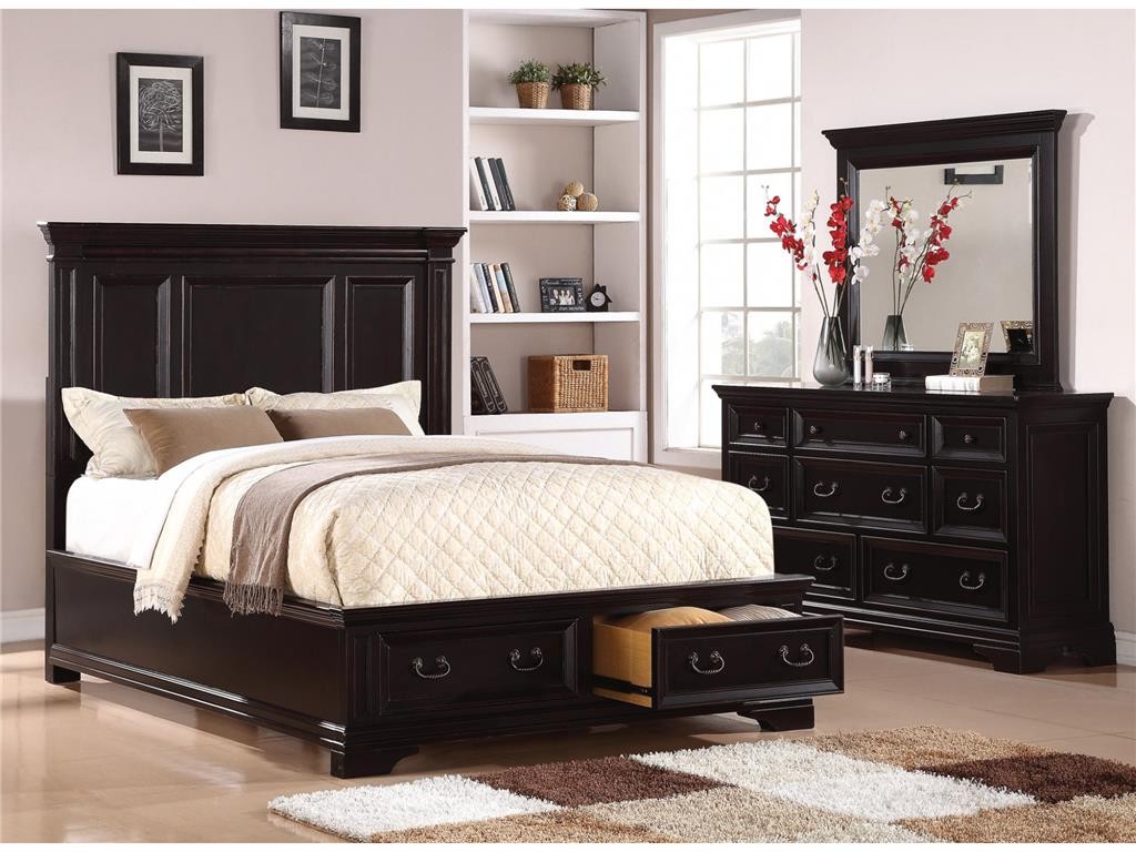 Flexsteel Bedroom Queen Panel Bed With Storage W1909-90QS is perfectly balanced by the red and white floral arrangement and other exciting accessories.
