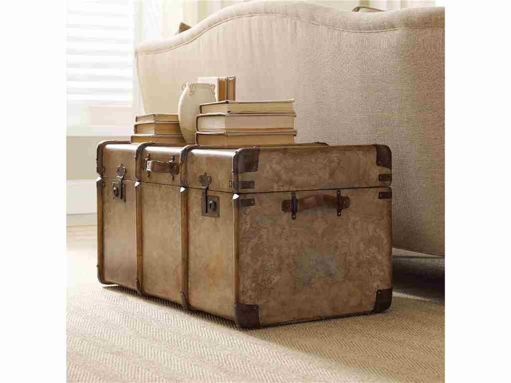 Hooker Furniture Living Room Lift Top Floral Cocktail Trunk can serve as a center table and a storage unit.