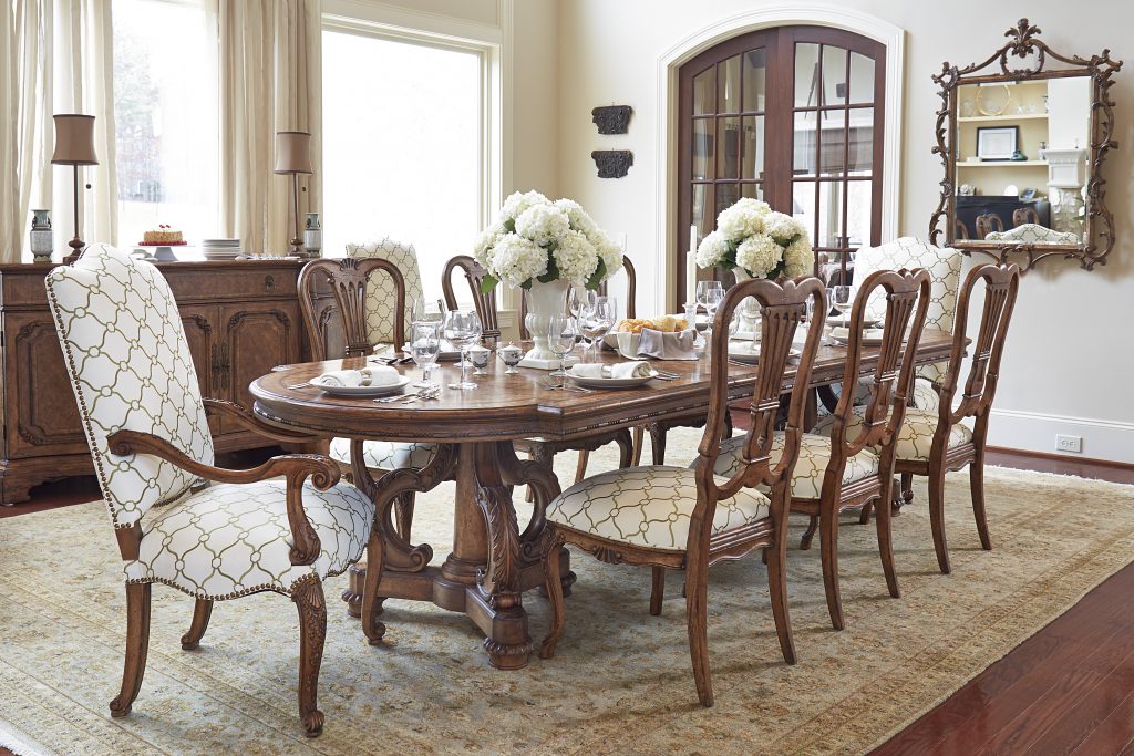 FFDM Collectors' Room: This is many homeowners' dream dining room.