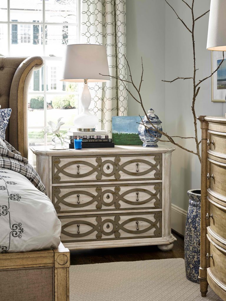 FFDM Campton Grove Collection uses white and light blues.